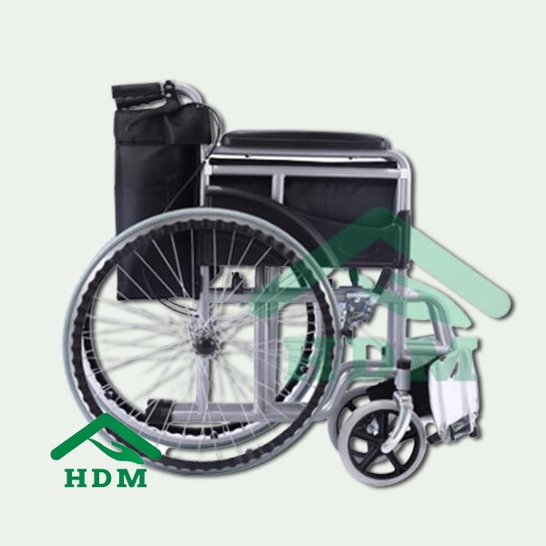 Xe lăn tiêu chuẩn có tay phanh HDM BME 4611-01